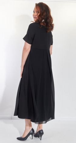 Платья больших размеров