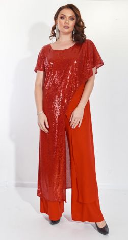 Костюмы женские