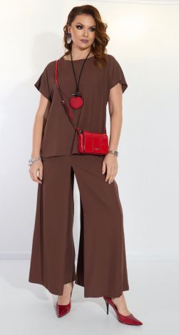 Брючный костюм 