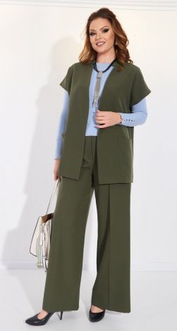 Костюми жіночі