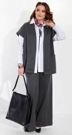 Костюми жіночі