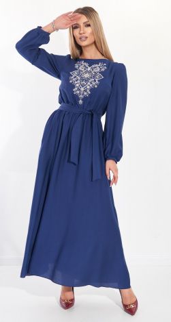 Льняное платье с вышивкой