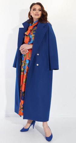 Long double-breasted coat