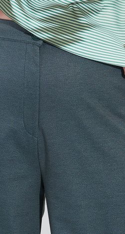 Костюми жіночі