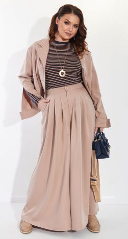 Костюми жіночі