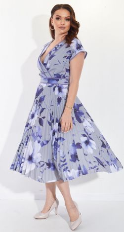 Красивое платье  плиссе в клетку