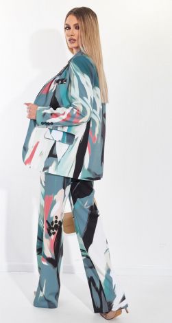 Костюми жіночі