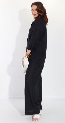 Костюмы женские