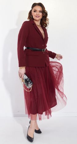 Костюм зі спідницею пліссе
