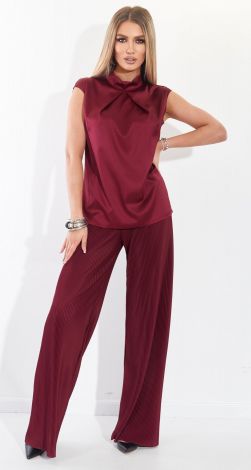 Шовковий костюм