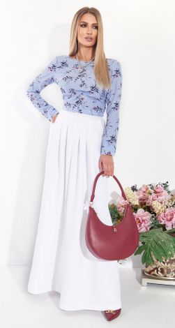 Blouse with an open back