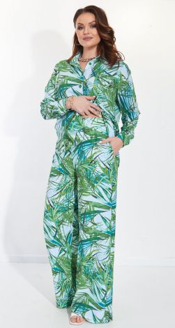 Костюмы женские