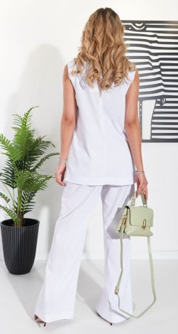 Костюми жіночі