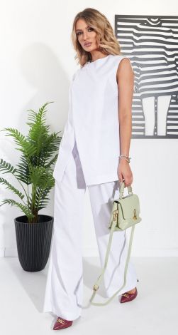 Костюми жіночі