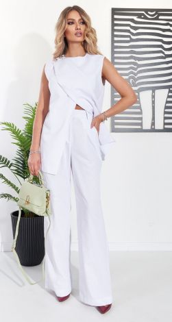 Костюми жіночі