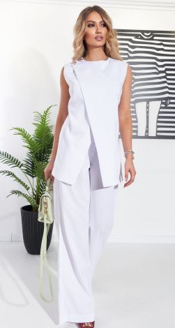 Стильний лляний костюм