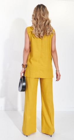 Костюми жіночі