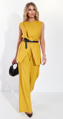 Костюми жіночі