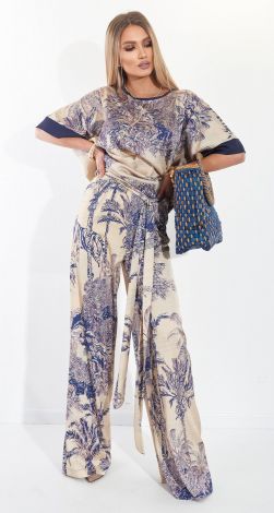 Костюми жіночі