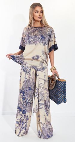 Костюми жіночі