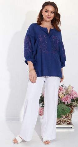 Льняная блуза с вышивкой