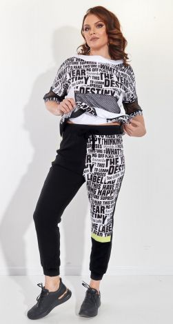 Костюми жіночі