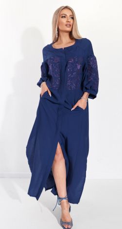 Лляна сукня з вишивкою