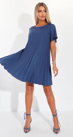 Stylish pleated dress
