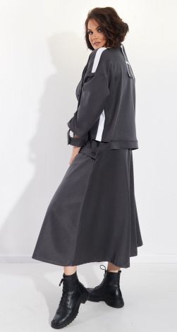 Костюми жіночі