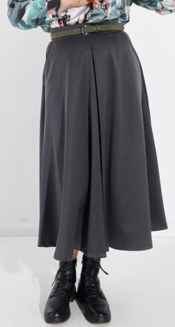 Костюми жіночі