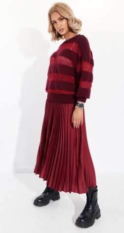 Свитер с ажурными полосками