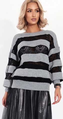 Свитер с ажурными полосками