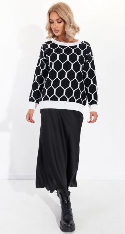 Свитерок с модным рисунком