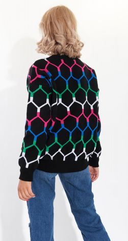 Свитерок с модным рисунком