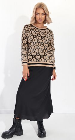 Свитерок с модным рисунком