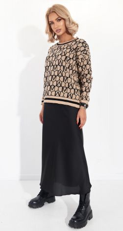 Свитерок с модным рисунком