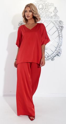 Костюми жіночі