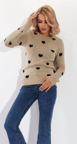Модный свитер с сердечками