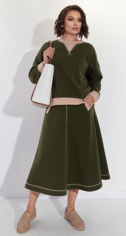 Модный костюм с юбкой