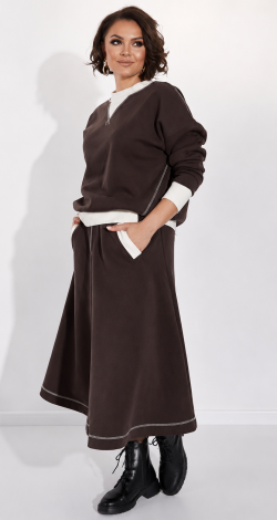 Women's Cinnamon Suit: Loose Sweatshirt and Skirt with Pockets