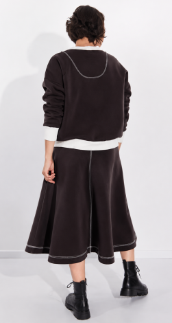 Women's Cinnamon Suit: Loose Sweatshirt and Skirt with Pockets - Image 6