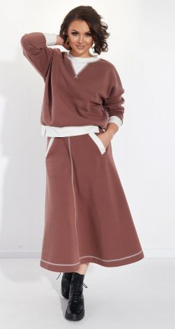 Модный костюм с юбкой