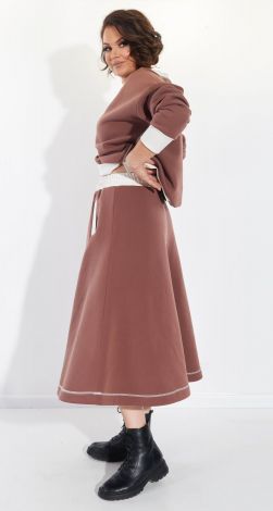 Костюмы женские