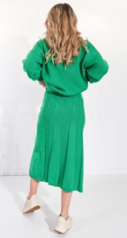 Костюмы женские