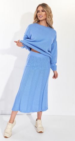 Костюмы женские