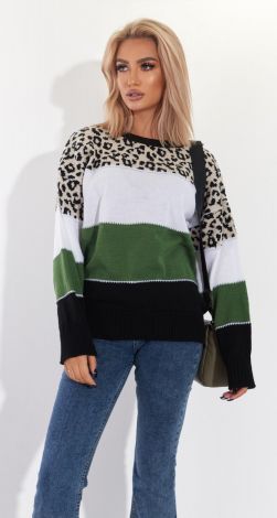 Стильный леопардовый свитер