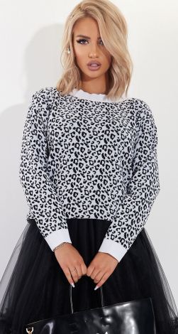 Свитер с леопардовым узором