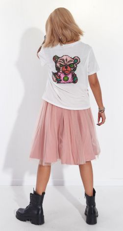 Футболка з яскравим принтом