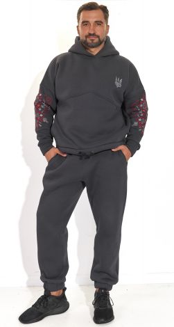 Тёплый костюм с украинской вышивкой