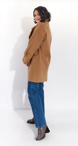 Жіночий верхній одяг